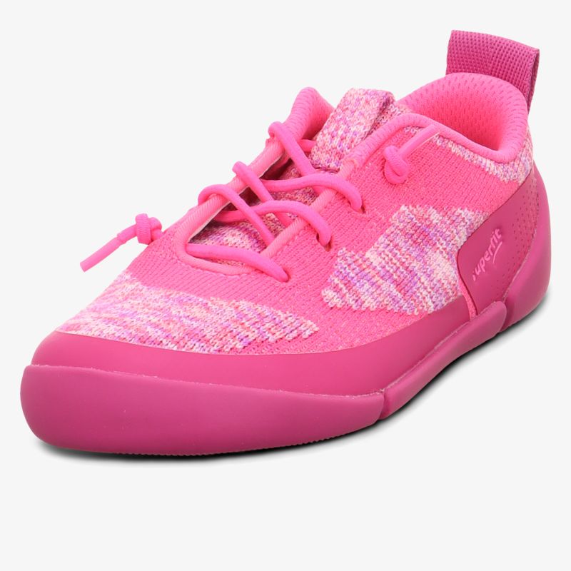 Leichter Sneaker mit elastischem Obermaterial und rutschfester Sohle, sportliches und bequemes Design