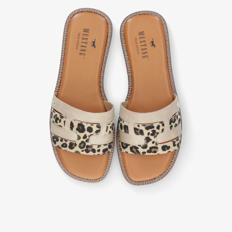 Bequeme Pantoletten mit animal print Muster und weichem Fußbett, offene Zehenpartie für hohen Tragekomfort