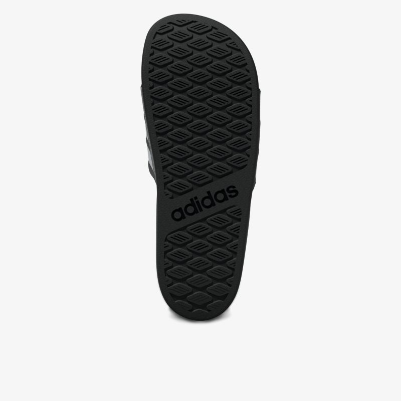 Robuste adidas-Sohle mit rutschfestem Profil für optimale Trittsicherheit und hohen Tragekomfort