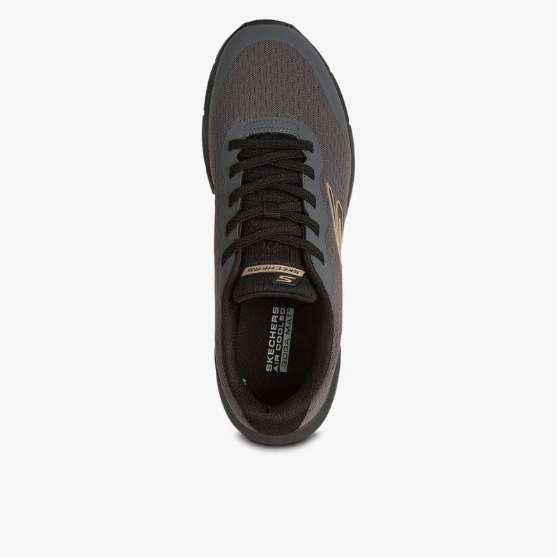 Schwarzer Schuh mit attraktivem Design und hoher Strapazierfähigkeit, ideal für verschiedenen Anlässe.