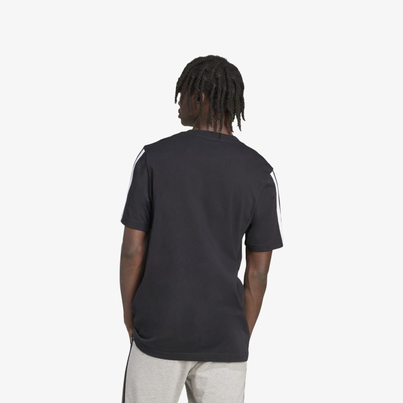 Schwarzes sportliches T-Shirt in moderner Passform, bequem und kurzärmelig, Rückansicht