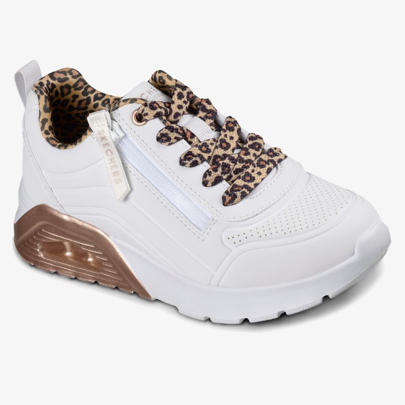 Weißer Sneaker mit seitlichem Reißverschluss, Leopardenmuster und bronze Metallic Akzent für komfortablen sportlichen Look