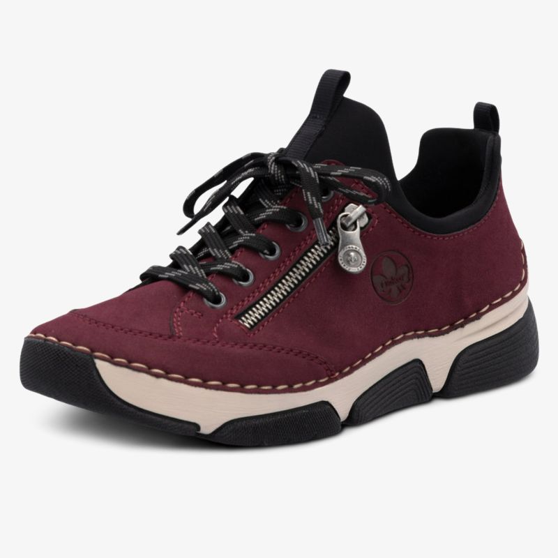 Moderner Sneaker mit praktischem Reißverschluss und kontrastreicher Sohle komfortabel und stylisch