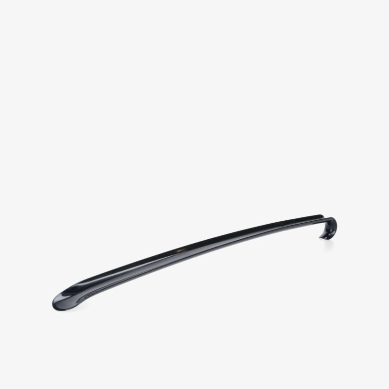 Schlanker und eleganter Autodachträger mit einfacher Montage für vielseitigen Einsatz.