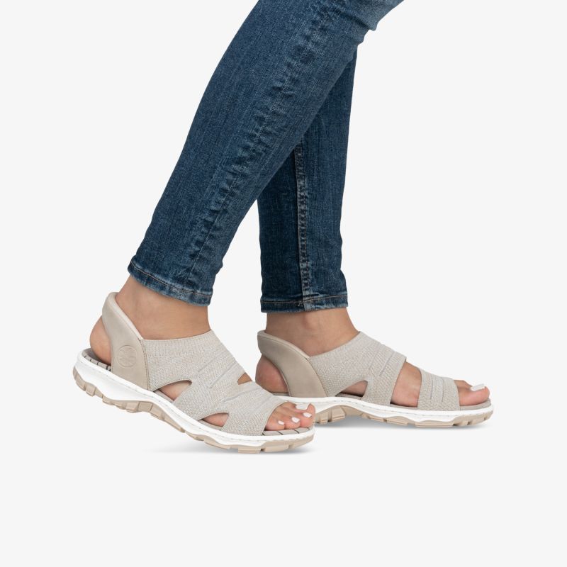 Bequeme, leichte Sandalen mit flexibler Sohle und offener Zehenpartie, ideal für Freizeit und sommerlichen Komfort