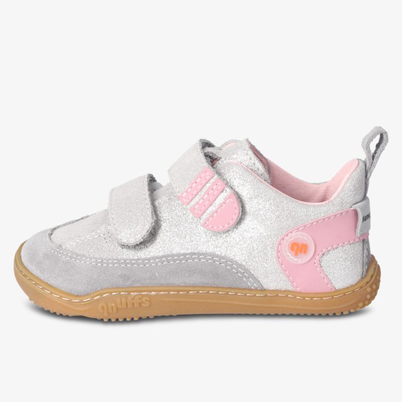 Modischer Schuh mit Klettverschluss und rutschfester Sohle in Grau und Rosa.