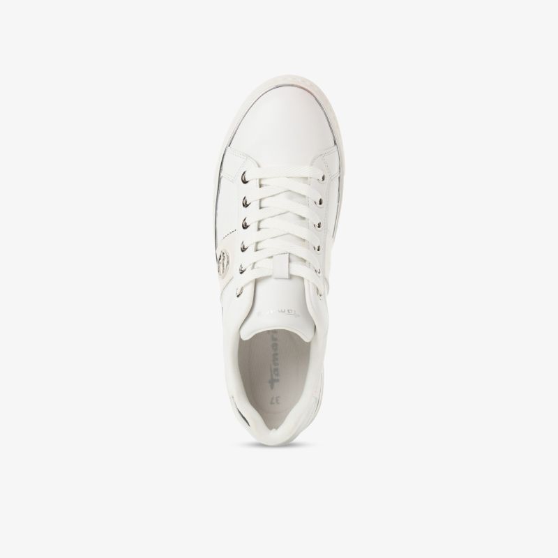 Moderner weißer Sneaker mit Schnürung, hochwertig verarbeitet und bequem für den täglichen Gebrauch