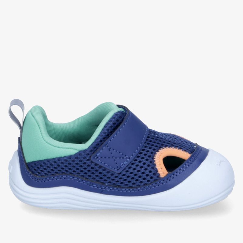 Leichter Sportschuh in Blau und Türkis mit flexiblem Material und rutschfester, robuster Sohle