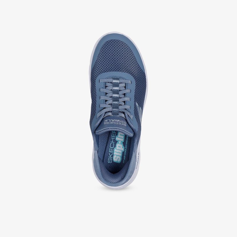 Blauer Sneaker mit atmungsaktivem Material und moderner Schnürung in leichter, bequemer Passform