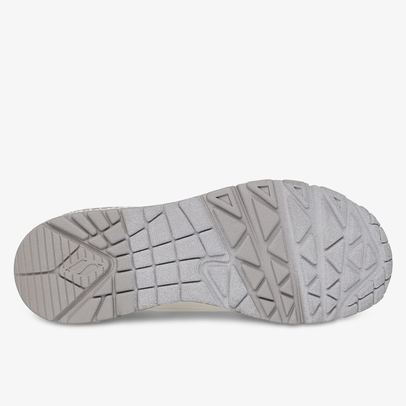 Robuste graue Sohle mit rutschfestem Profil für optimalen Halt und Komfort
