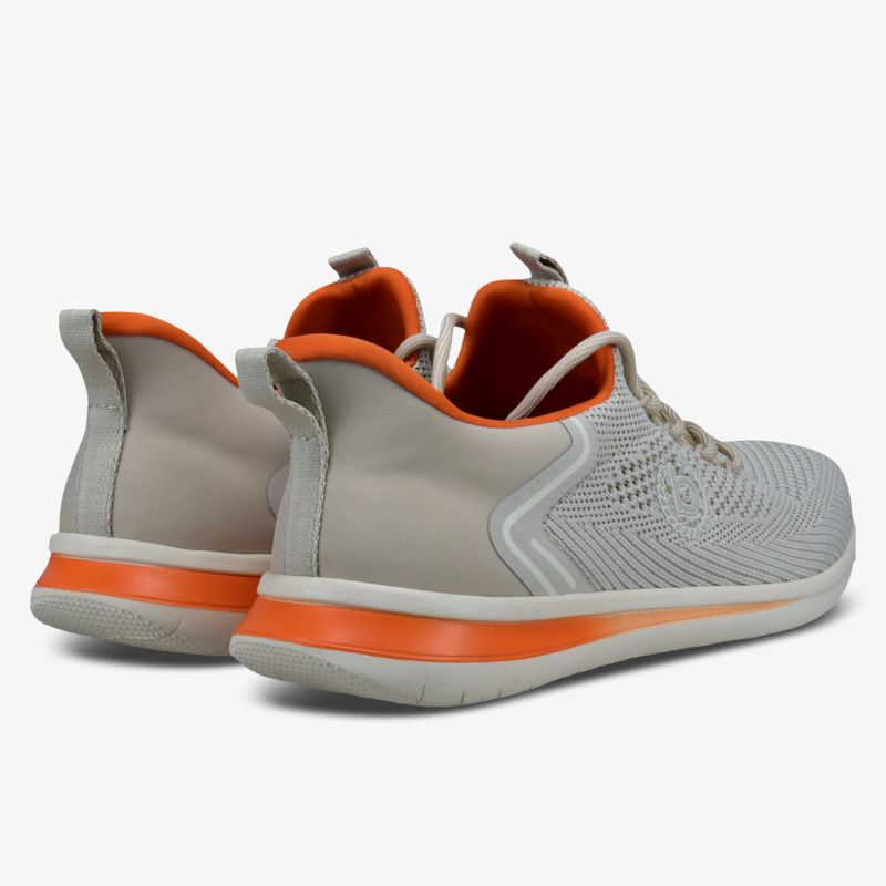 Leichte, bequeme Schuhe in modernem Design mit atmungsaktivem Material und rutschfester Sohle.