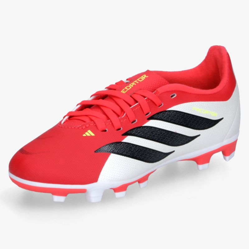 Roter Fußballschuh mit schwarzem Streifenmuster und weißer Stollensohle für optimalen Halt und Kontrolle