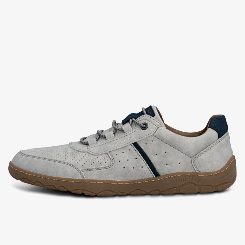 Bequemer und atmungsaktiver Freizeitschuh mit flexibler Gummisohle in seitlicher Ansicht