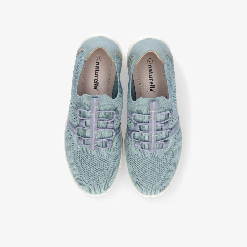 Leichte, atmungsaktive Sportschuhe in Türkis mit flexibler Sohle und bequemer Passform, dargestellt als Paar von oben