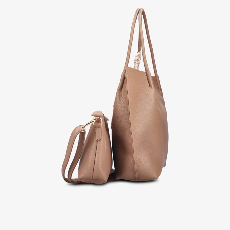 Geräumige und elegante Tasche mit praktischem Tragegurt in modernem Design, hochwertige Verarbeitung