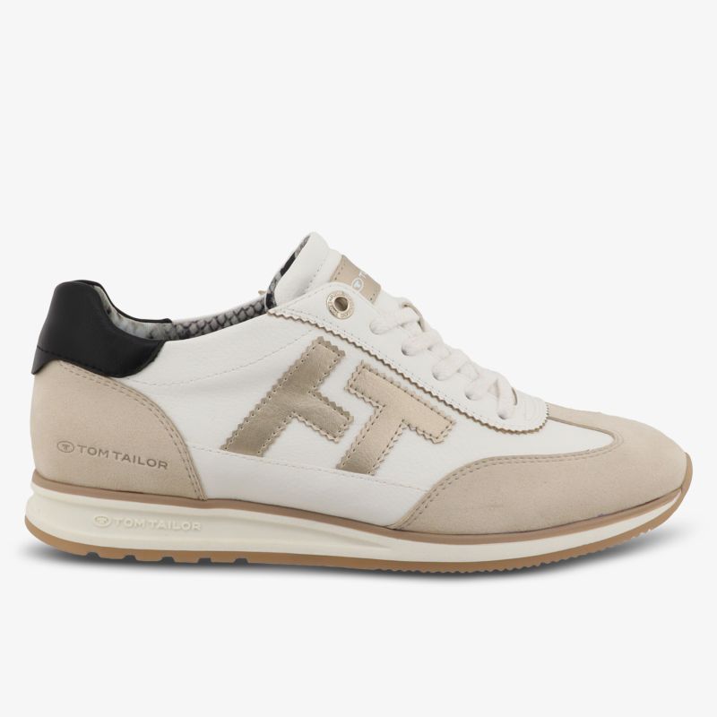 Eleganter Sneaker aus Leder mit komfortabler Passform und stabiler, rutschfester Sohle, seitliche Ansicht