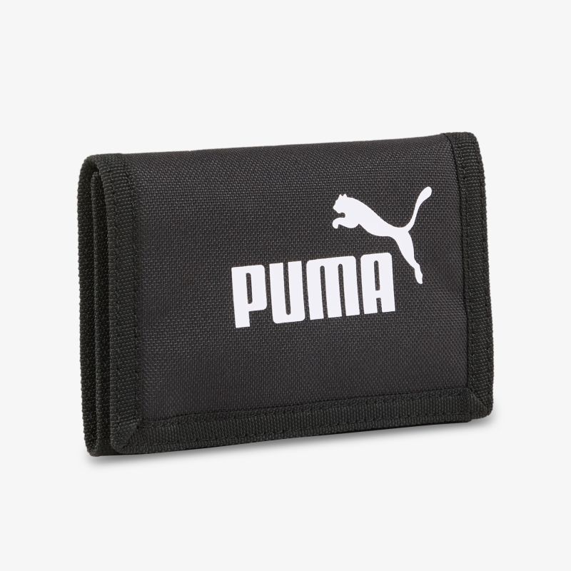 Schwarzes kleines Portemonnaie mit weißem PUMA Logo, kompakt und robust, ideal für den Alltag