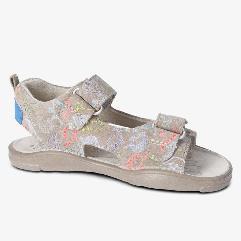 Bequeme Sandale mit verstellbaren Klettverschlüssen und rutschfester Sohle, ideal für sommerlichen Tragekomfort