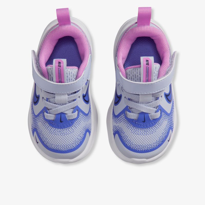 Bequeme und langlebige Schuhe mit rutschfester Sohle für optimalen Tragekomfort und Flexibilität im Alltag.