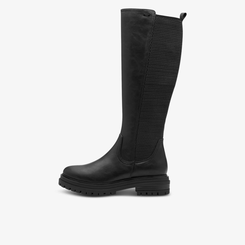 Seitlich abgebildeter knielanger Stiefel mit robustem Profil und elegantem, hohem Schaft aus hochwertigem Material
