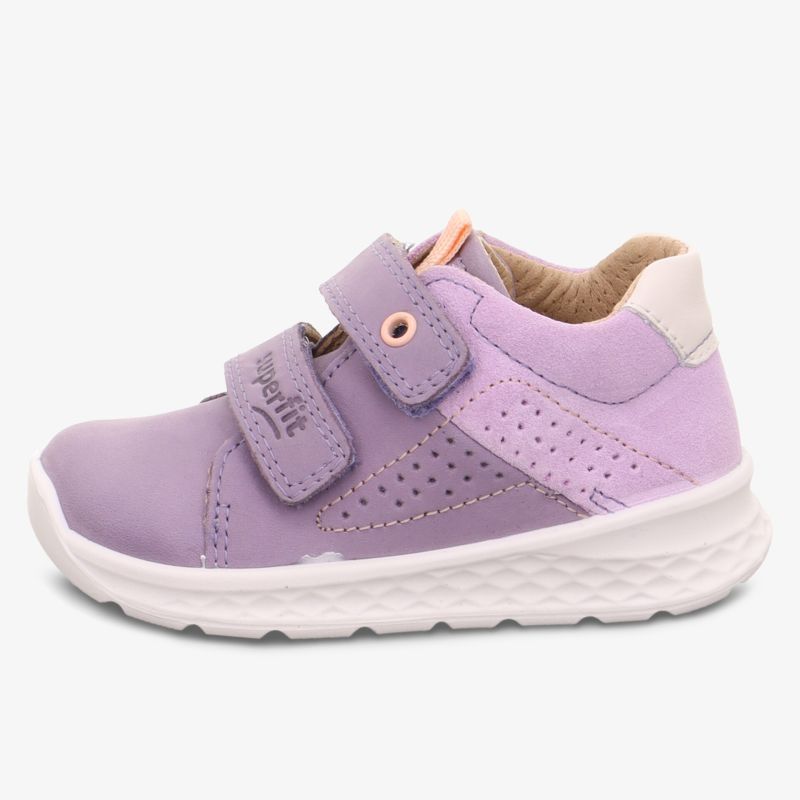 Bequemer Kinderhalbschuh in Lila mit atmungsaktivem Material und verstellbaren Klettverschlüssen für optimalen Halt