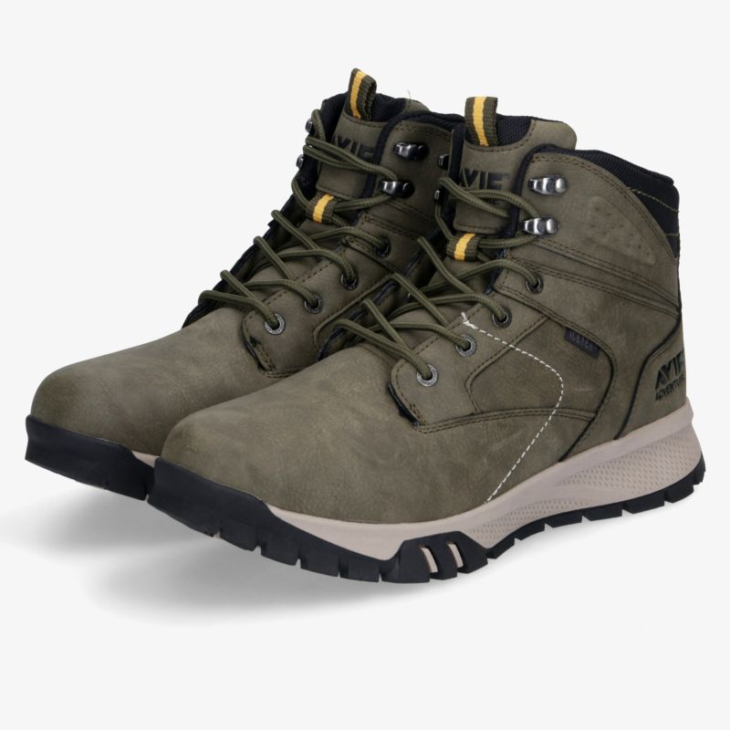 Robuste graue Wanderschuhe im Paar mit gepolstertem Schaft und rutschfester Profilsohle, ideal für Outdoor-Aktivitäten