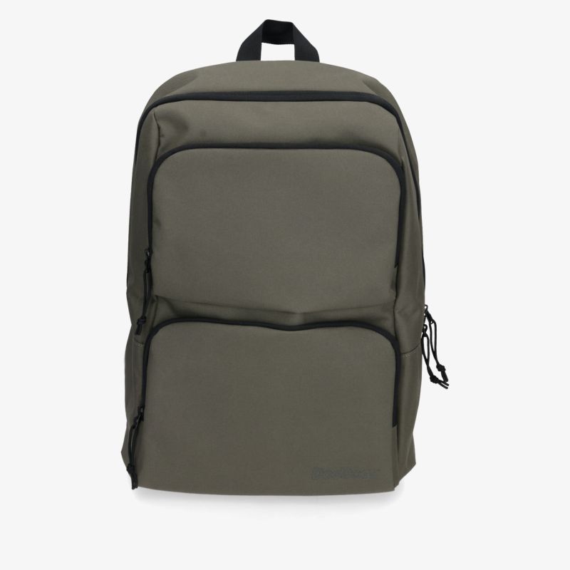 Moderner grauer Rucksack mit mehreren Fächern für optimalen Stauraum und einfache Handhabung