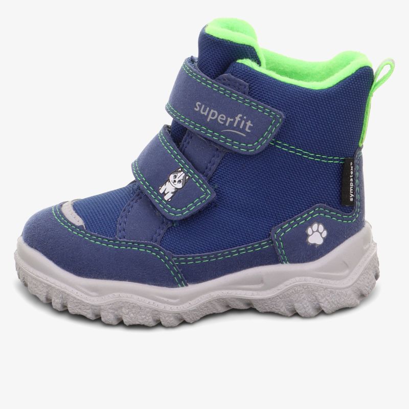 Robuster Winterschuh mit warmem Innenfutter und sicherem Klettverschluss für optimalen Halt und Komfort