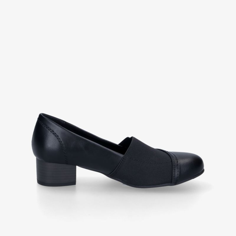 Schwarzer Schuh mit mittelhohem Absatz, ergonomisches Design und komfortable Passform, seitliche Ansicht