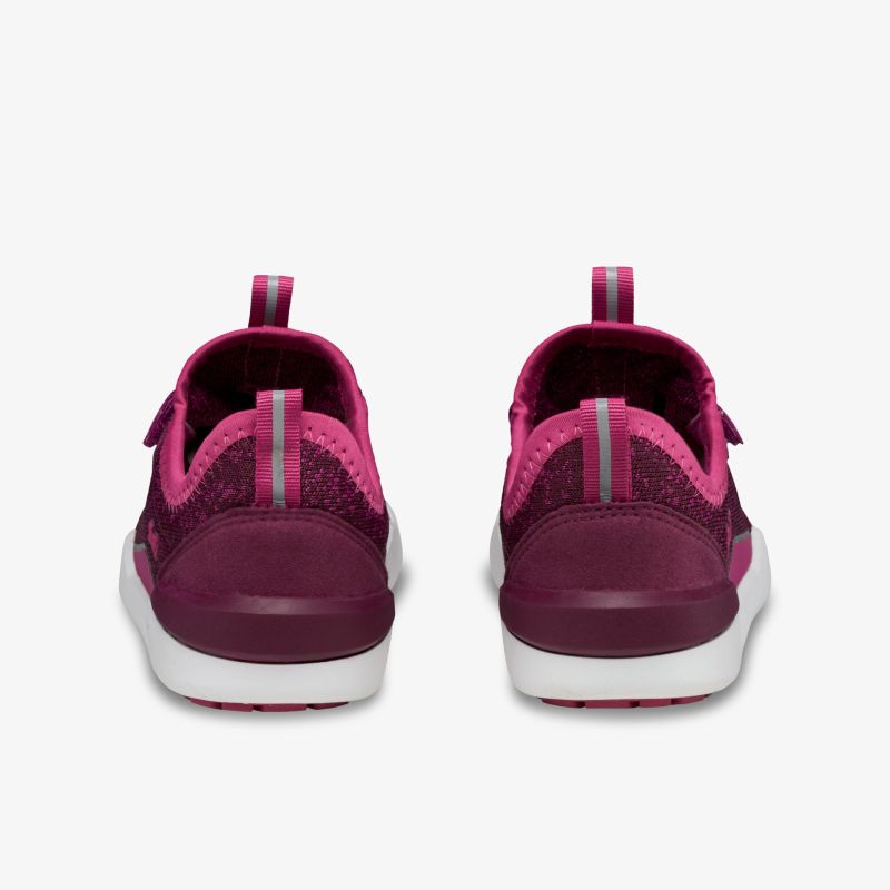 Bequeme und sportliche Schuhe mit rutschfester Sohle und atmungsaktivem Material in auffälligem Design.