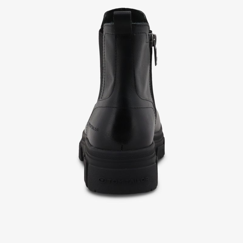 Schwarzer Stiefel in klarer Rückansicht mit robustem Absatz und Reißverschluss, eleganter und stabiler Schuh