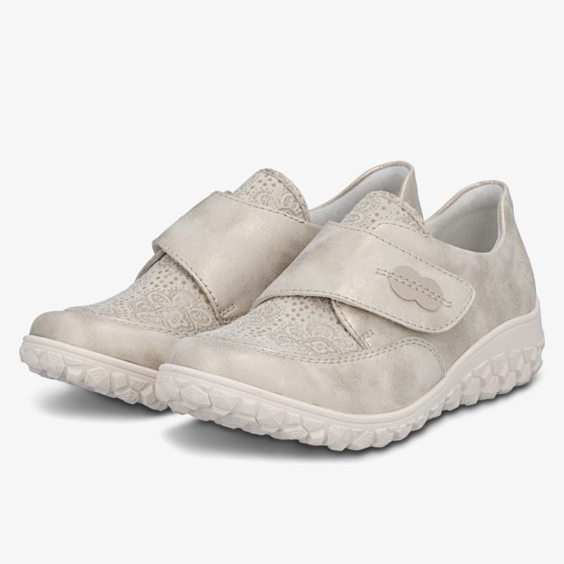 Bequeme und flexible leichte Schuhe mit gepolsterter Oberfläche und rutschfester Sohle in neutraler Farbe