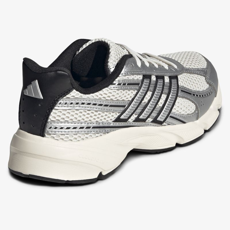 Leichter atmungsaktiver Sportschuh mit gut belüftetem Obermaterial und komfortabler Passform