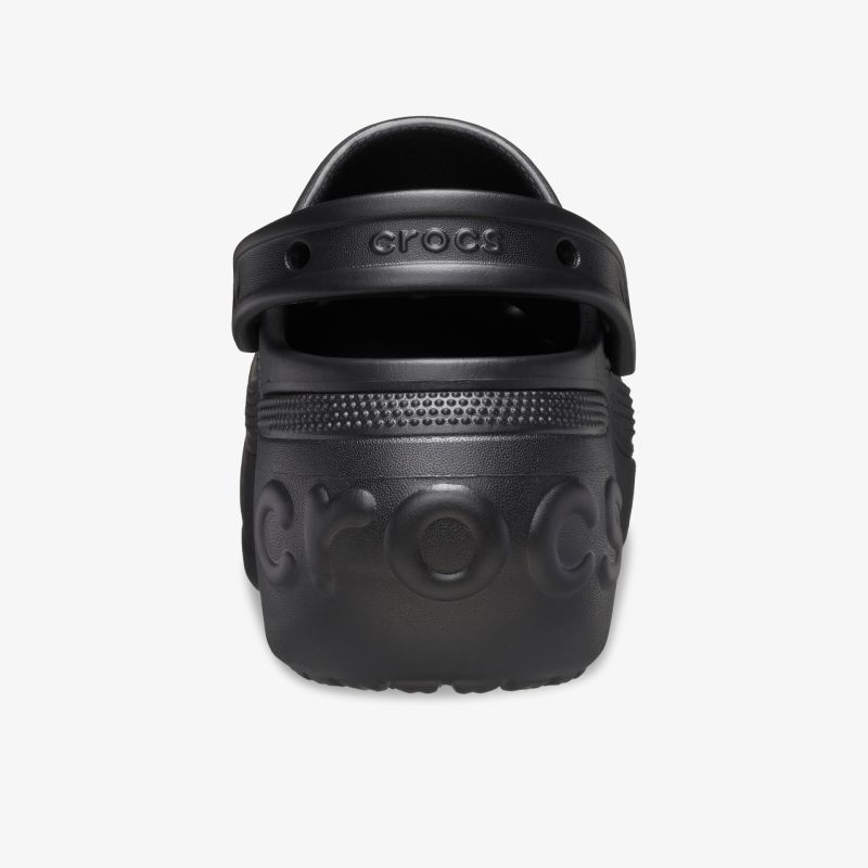 Schwarzer Crocs Schuh robust und bequem mit verstellbarem Fersenriemen und rutschfester Sohle hinten