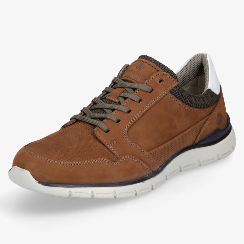 Moderner brauner Sneaker mit flexibler weißen Sohle, gepolstertem Einstieg und komfortabler Passform