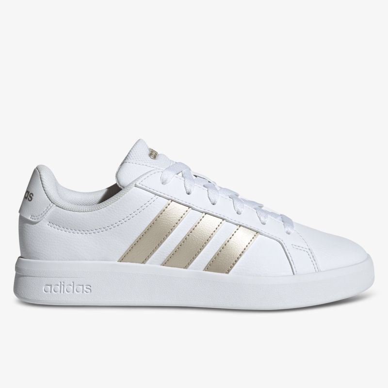 Moderner weißer Sneaker mit bequemer Passform und klassischem sportlichem Design für vielseitigen Alltag