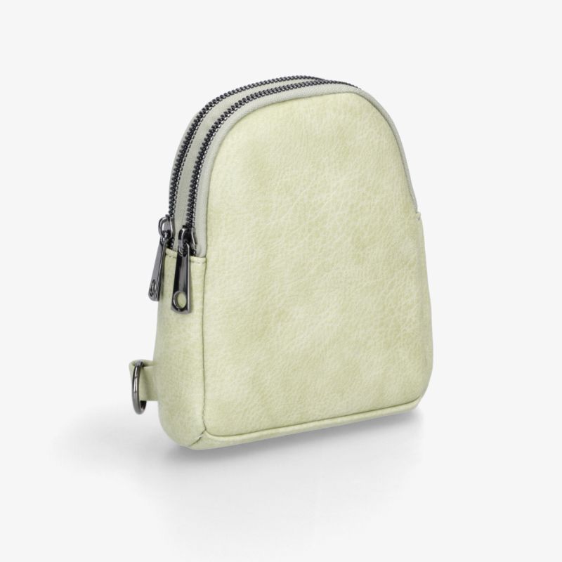 Kompakter leichter kleiner Rucksack in grün mit zwei Reißverschlussfächern, robust und praktisch für den Alltag