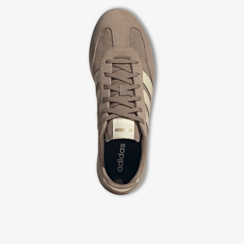 Beiger Sneaker mit komfortabler Passform und moderner Schnürung, sportlich und stylisch