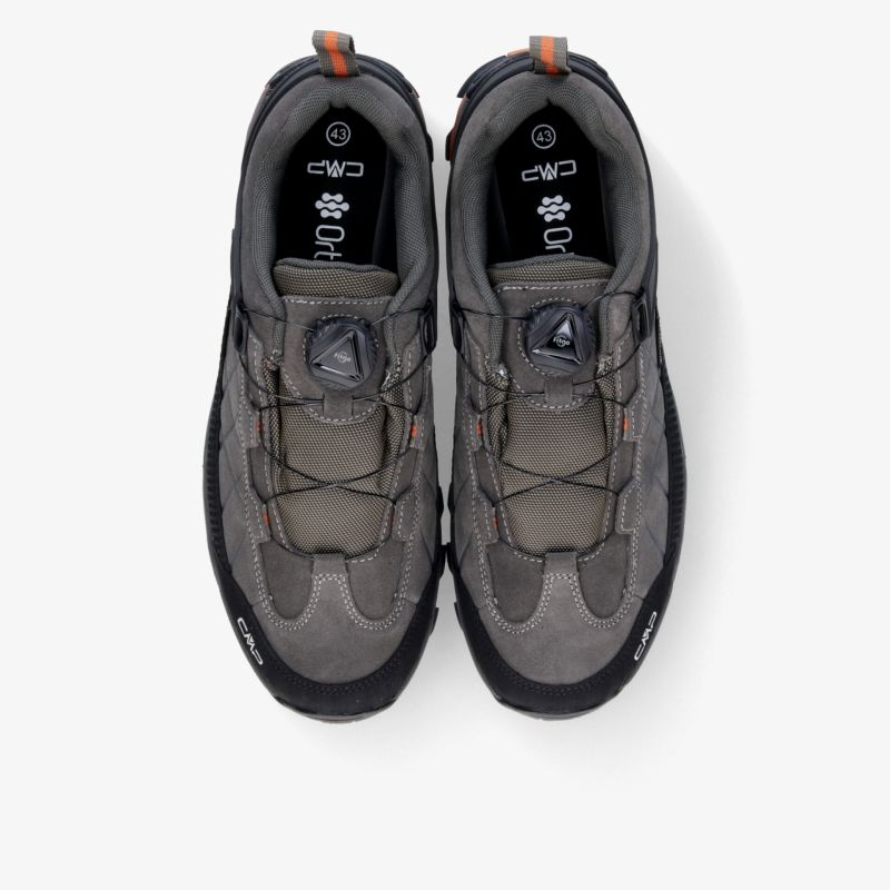 Robuste, komfortable Outdoorschuhe mit rutschfester Sohle und vielseitigem Design, ideal für aktive Abenteuer.