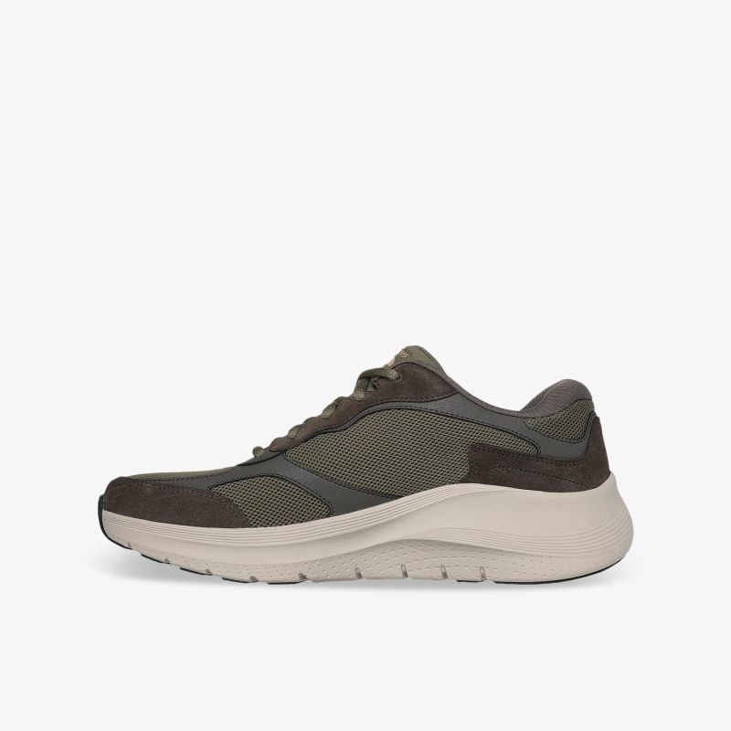 Seitlicher Blick auf einen leichten, atmungsaktiven Sportschuh mit bequemer Passform und rutschfester Sohle in oliv und beige