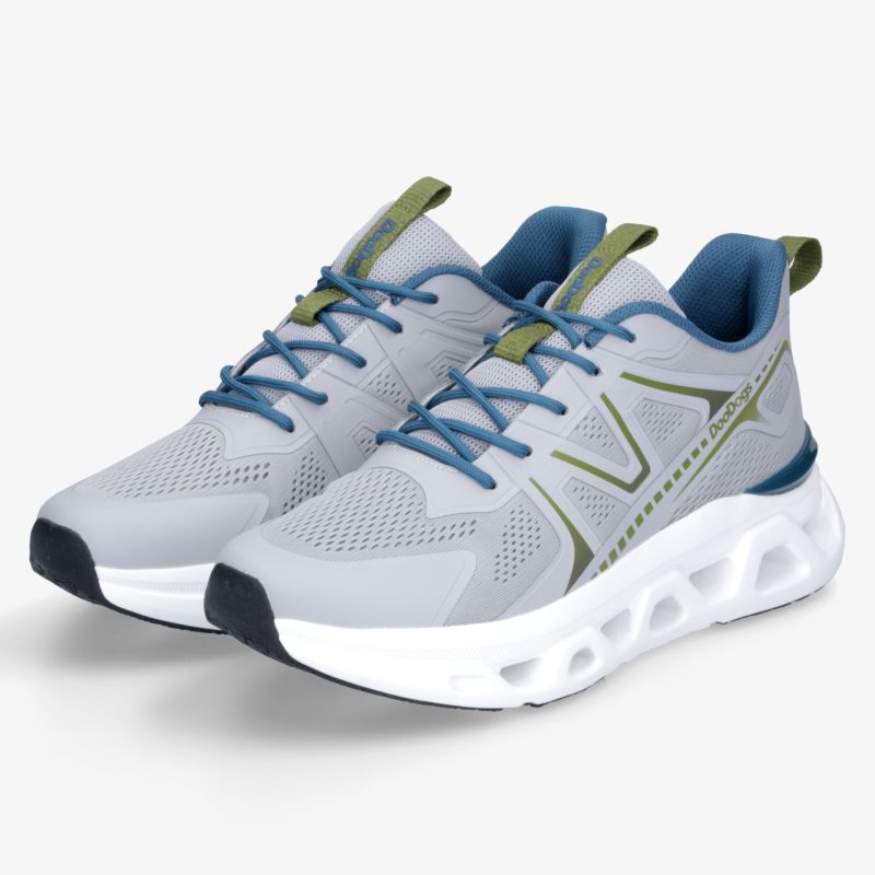 Leichter und atmungsaktiver Sneaker mit bequemer Passform und moderner Schnürung in Weiß und Blau