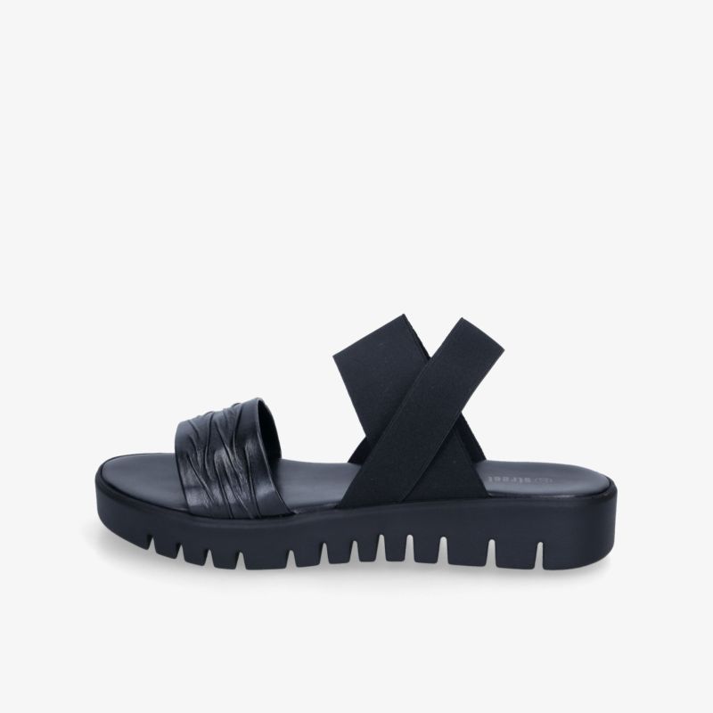 Schwarze Sandale mit elastischen Riemen und gepolsterter Sohle für hohen Tragekomfort und flexible Passform