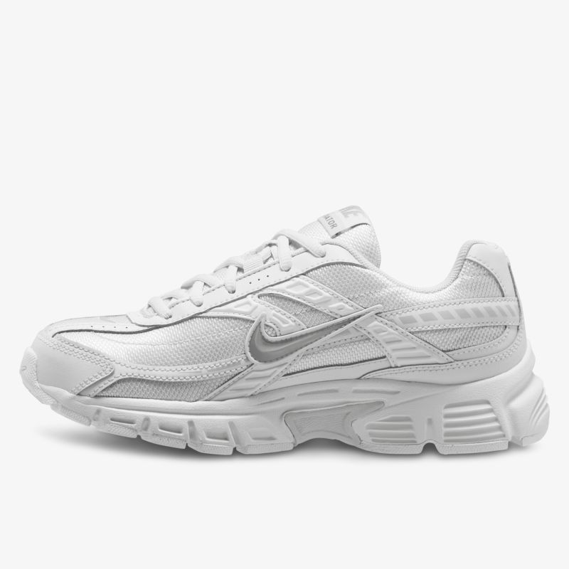 Moderner weißer Sneaker mit sportlichem Design und langlebiger Verarbeitung.