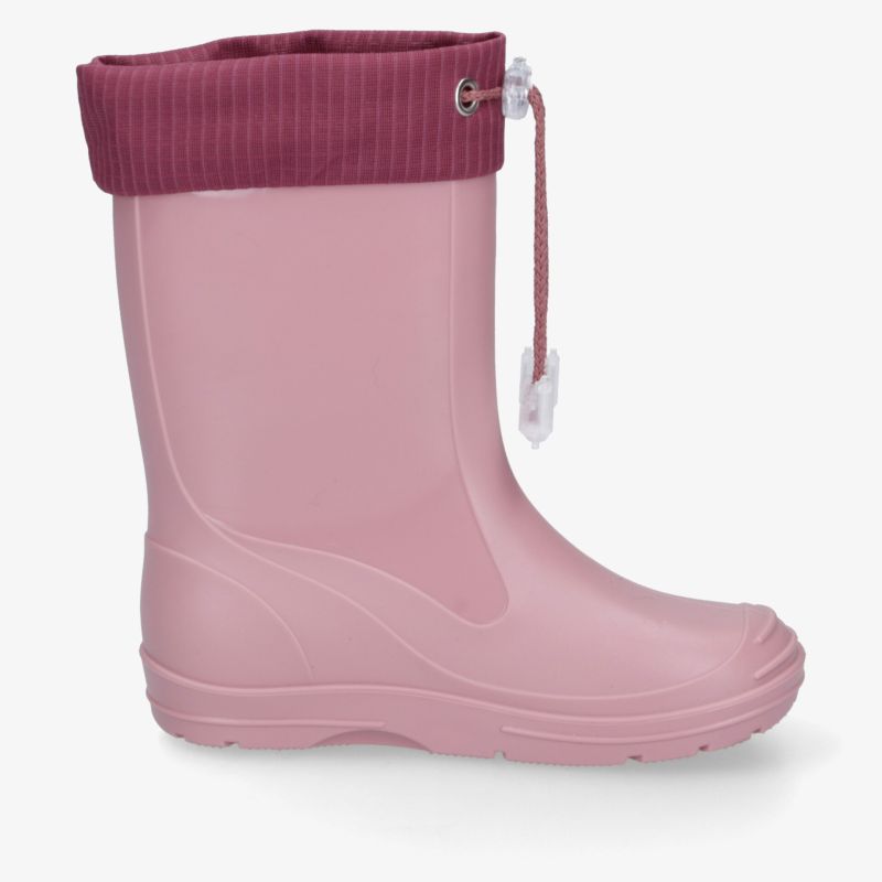 Seitliche Ansicht eines robusten, wasserdichten rosa Regenstiefels mit rutschfester Sohle und verstellbarem Bund