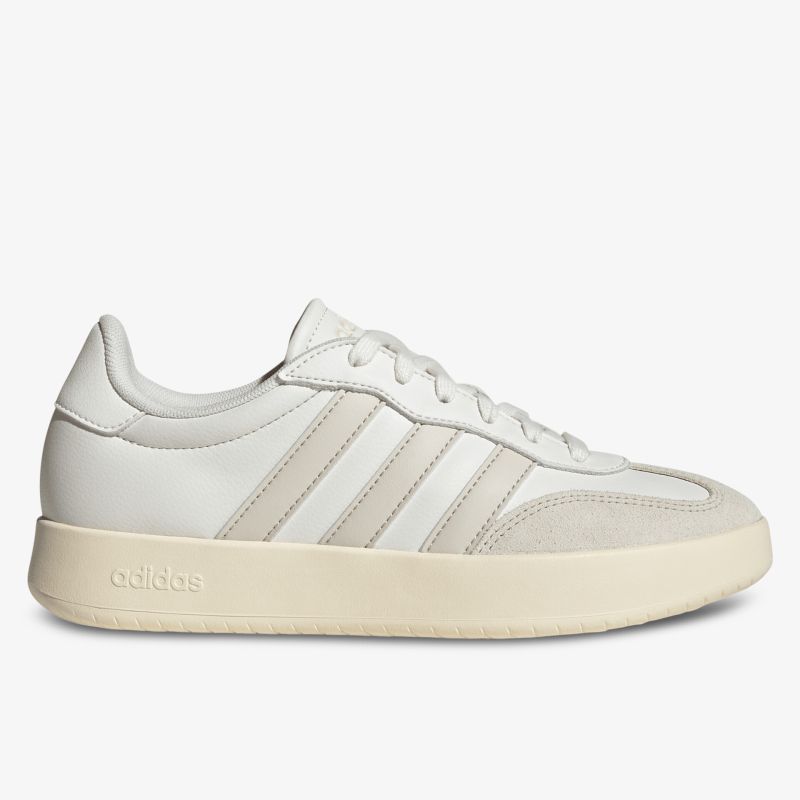 Moderner weißer Sneaker mit bequemer Passform und sportlichem Design, leichte und atmungsaktive Materialien