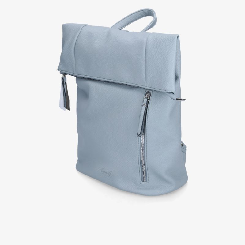 Minimalistischer hellblauer Rucksack mit Reißverschluss, schmalem Design und praktischem Tragegriff vorne sichtbar