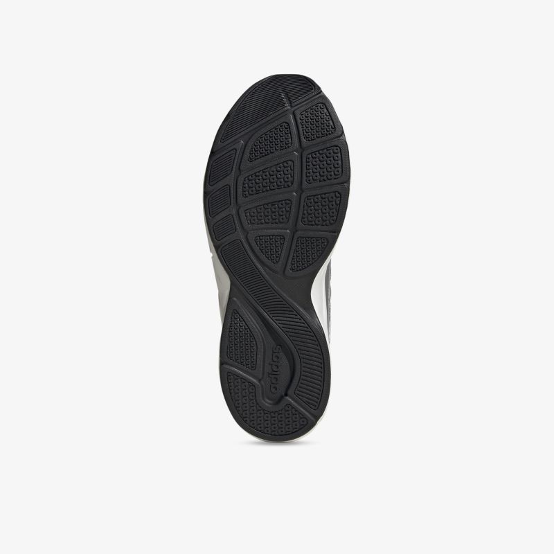 Schwarze Schuhe mit rutschfester, profilierter Gummisohle für optimalen Halt und hohe Langlebigkeit