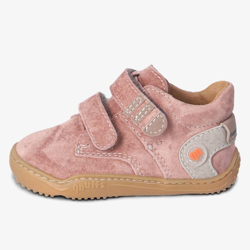 Weicher Kinderhalbschuh aus Veloursleder mit klettverschluss und flexibler, rutschfester Gummisohle
