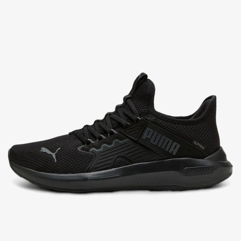 Leichter schwarzer Puma Laufschuh mit atmungsaktivem Material und komfortabler Passform, seitliche Ansicht