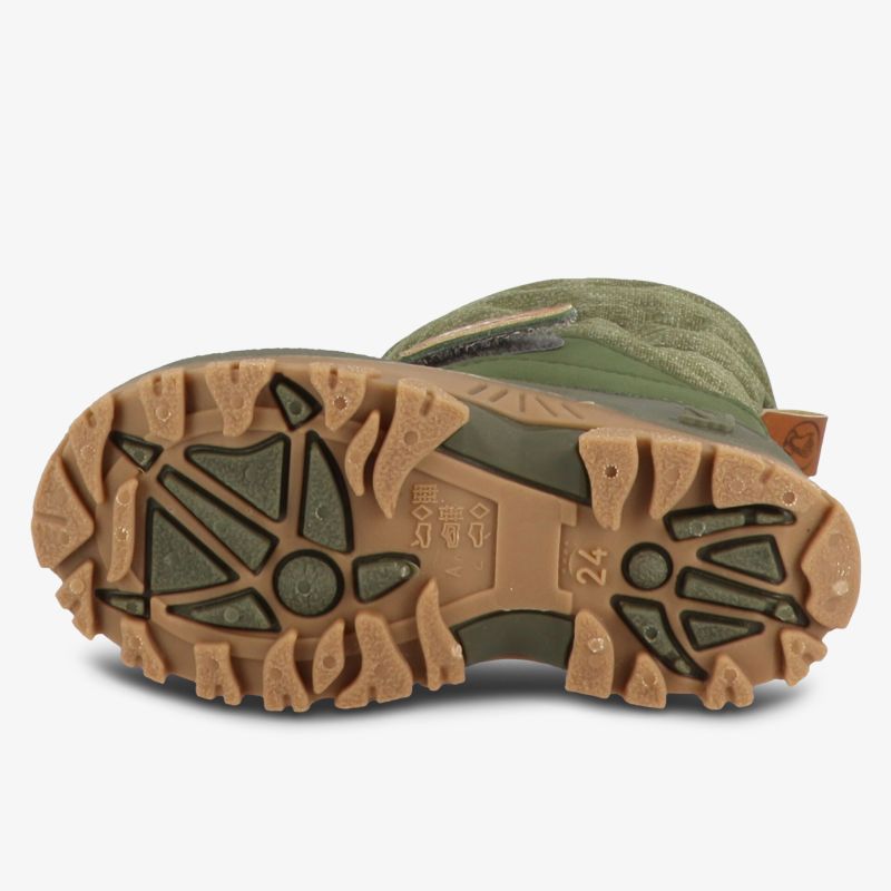 Robuste Schuhsohle mit tiefem Profil für optimalen Halt und rutschfesten Einsatz im Outdoor-Bereich